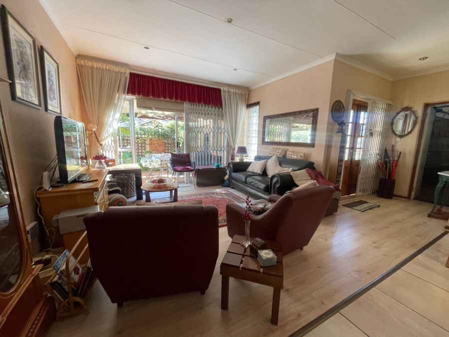 3 Bedroom Property for Sale in Glen Marais Gauteng