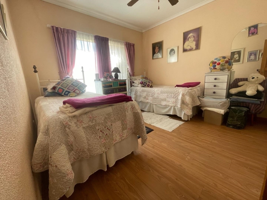 3 Bedroom Property for Sale in Glen Marais Gauteng