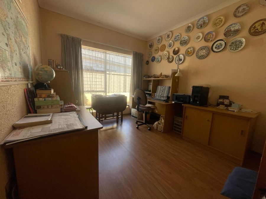 3 Bedroom Property for Sale in Glen Marais Gauteng