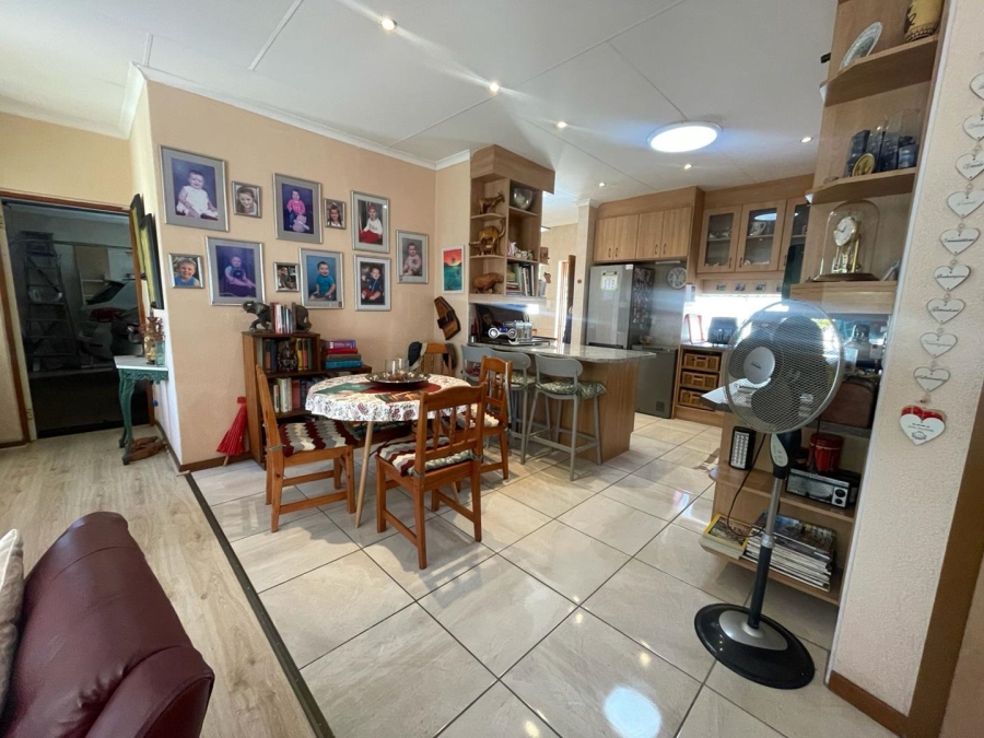 3 Bedroom Property for Sale in Glen Marais Gauteng