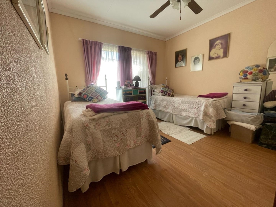 3 Bedroom Property for Sale in Glen Marais Gauteng