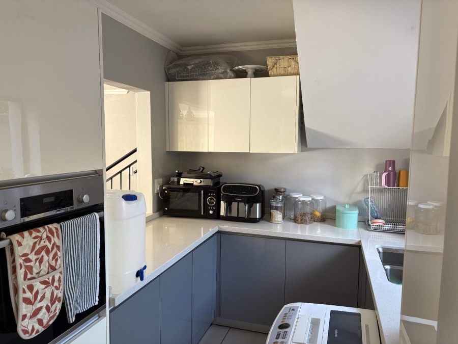 To Let 3 Bedroom Property for Rent in Heritage Hill Gauteng