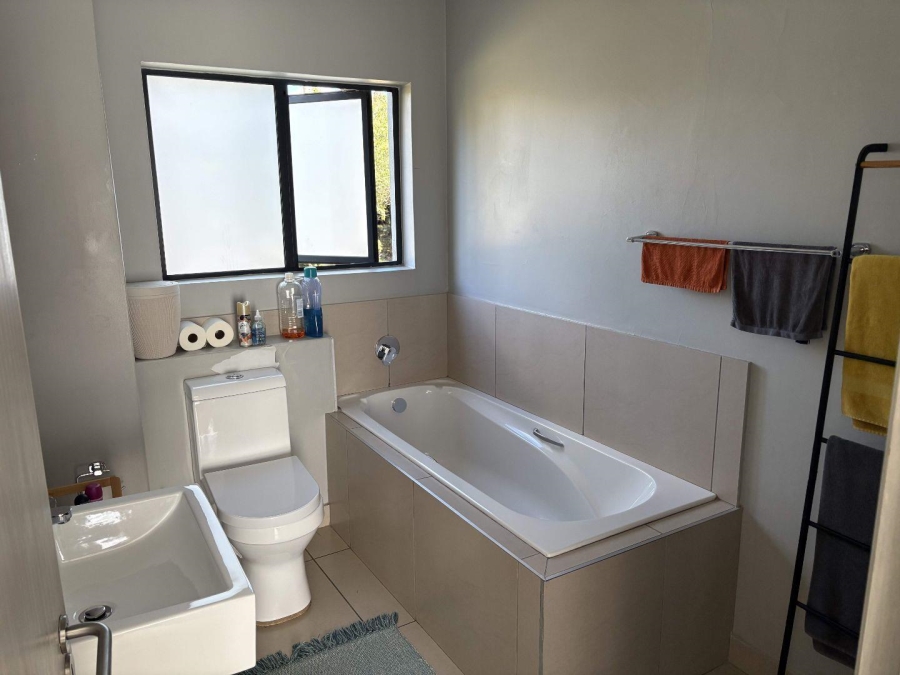 To Let 3 Bedroom Property for Rent in Heritage Hill Gauteng