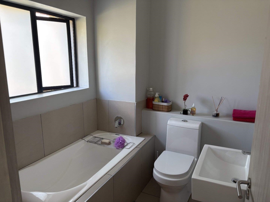 To Let 3 Bedroom Property for Rent in Heritage Hill Gauteng