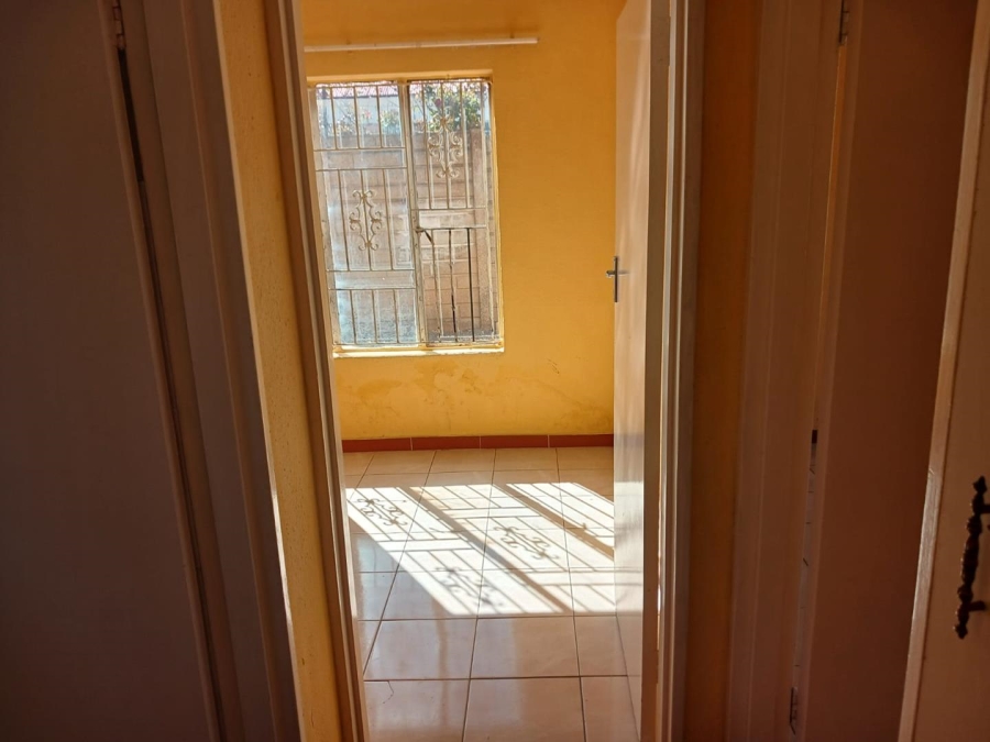 3 Bedroom Property for Sale in Dhlamini Gauteng