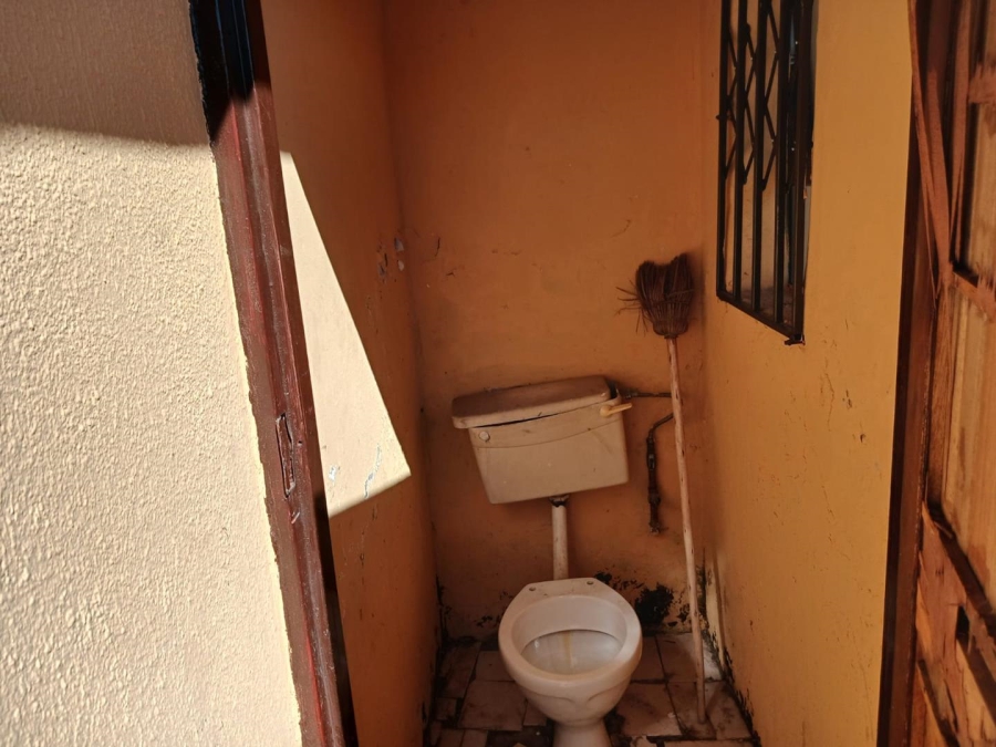 3 Bedroom Property for Sale in Dhlamini Gauteng