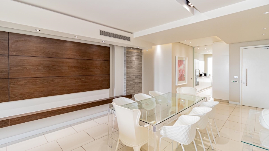 To Let 2 Bedroom Property for Rent in Sandhurst Gauteng