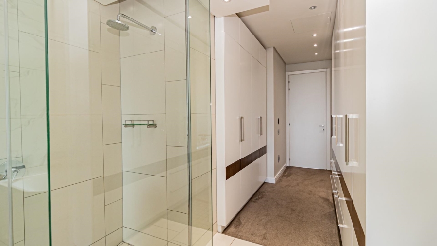 To Let 2 Bedroom Property for Rent in Sandhurst Gauteng