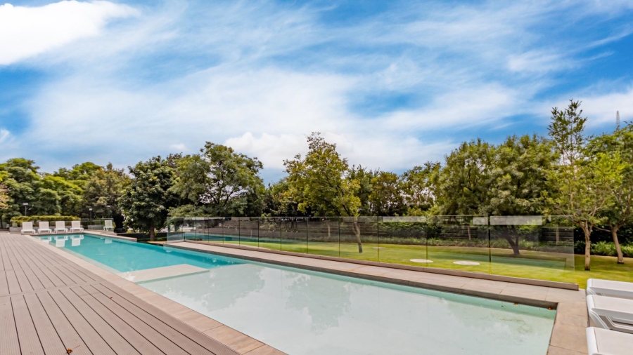 To Let 2 Bedroom Property for Rent in Sandhurst Gauteng