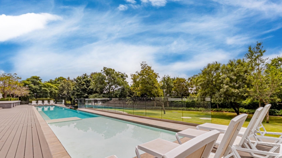 To Let 2 Bedroom Property for Rent in Sandhurst Gauteng