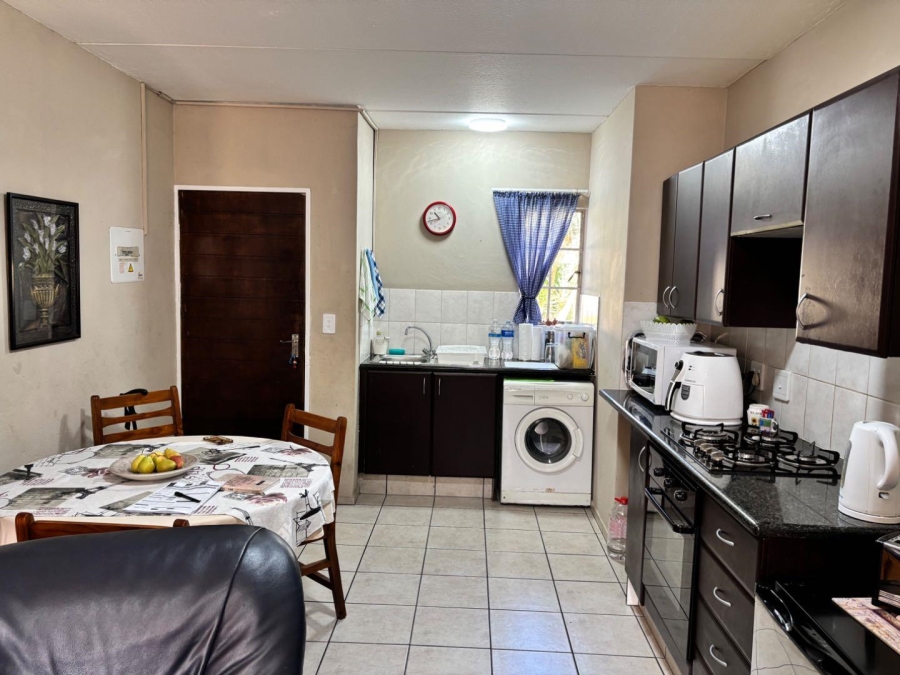 2 Bedroom Property for Sale in Brentwood Gauteng