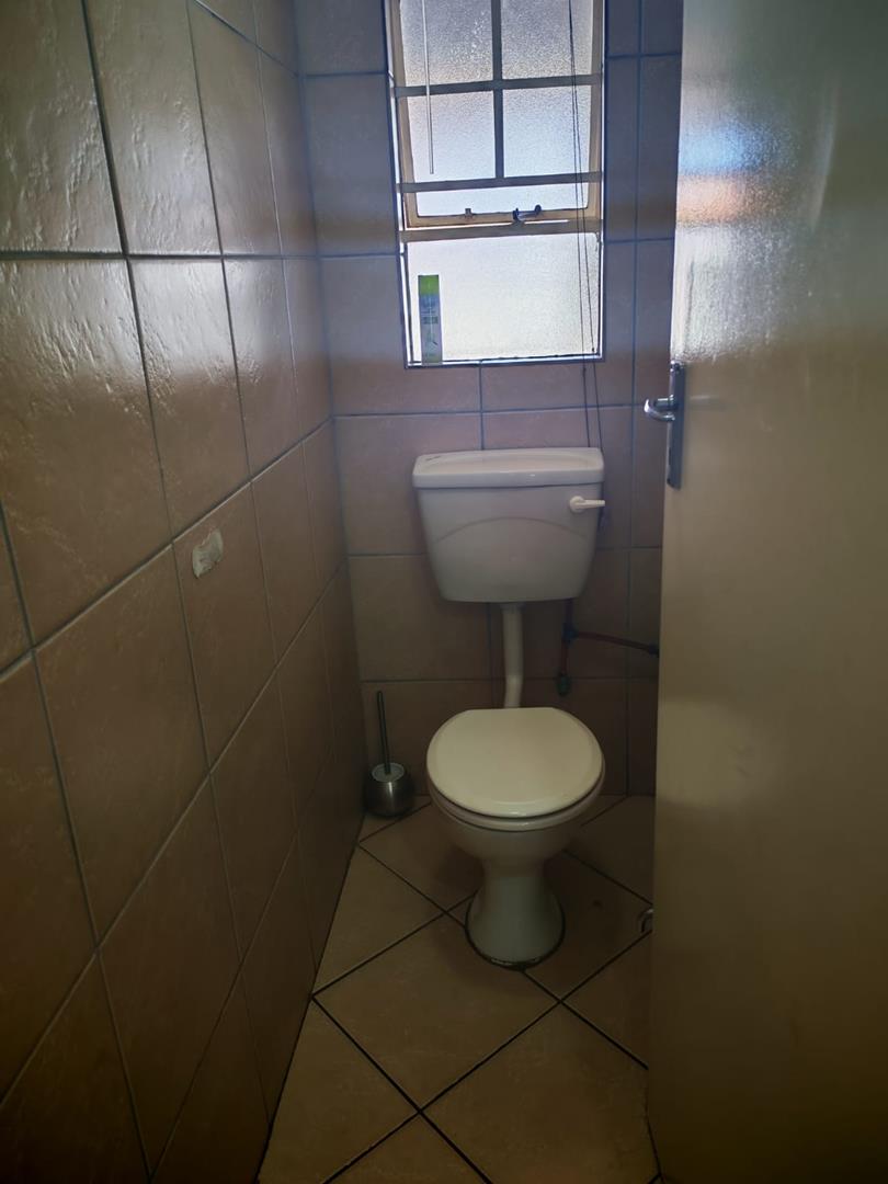 3 Bedroom Property for Sale in Die Hoewes Gauteng