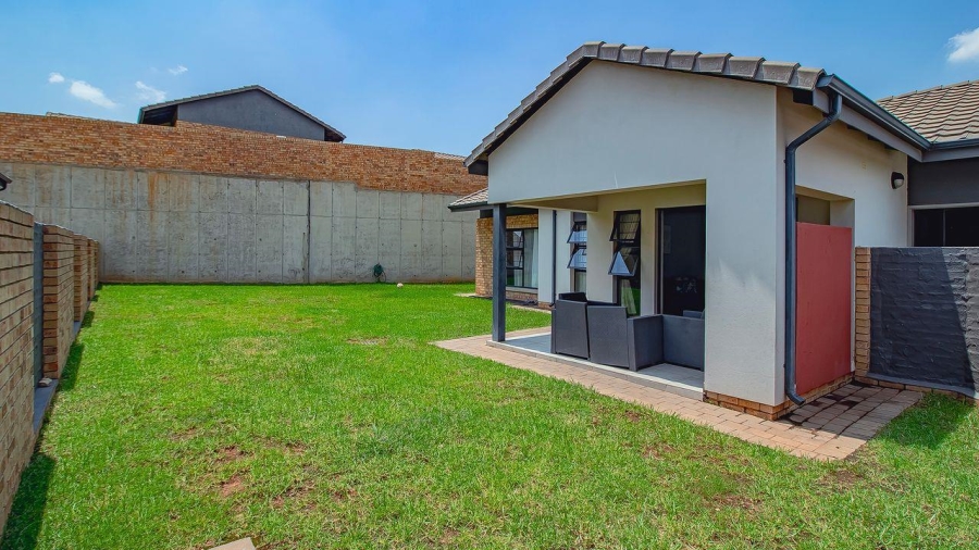3 Bedroom Property for Sale in Amberfield Valley Gauteng
