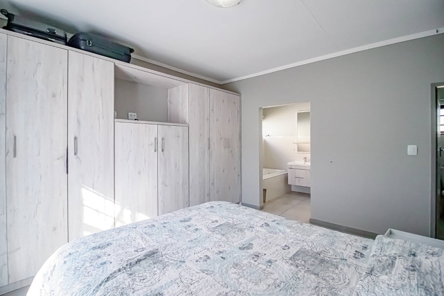 3 Bedroom Property for Sale in Amberfield Valley Gauteng