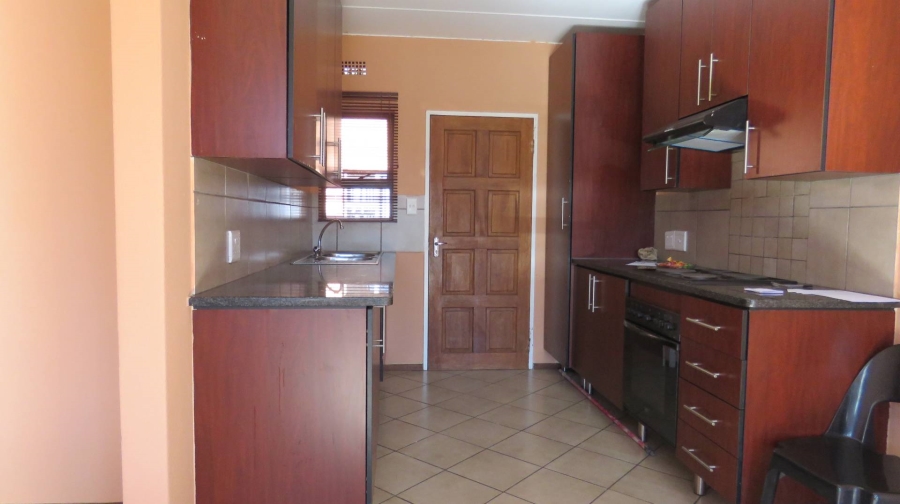2 Bedroom Property for Sale in Albertsdal Gauteng