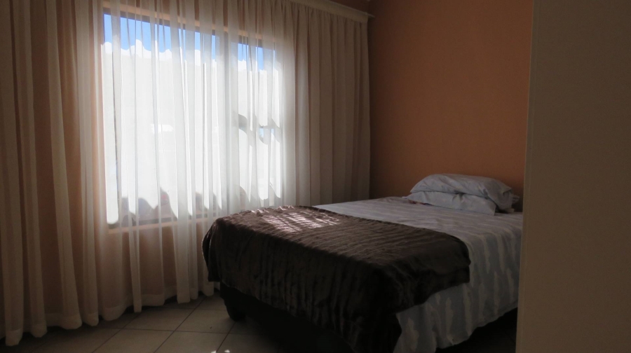 2 Bedroom Property for Sale in Albertsdal Gauteng