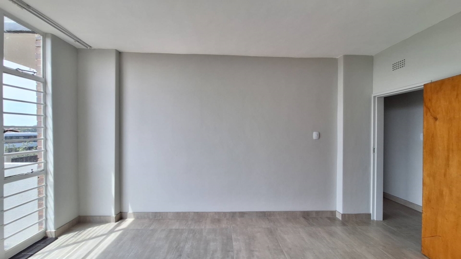 To Let 2 Bedroom Property for Rent in Constantia Kloof Gauteng