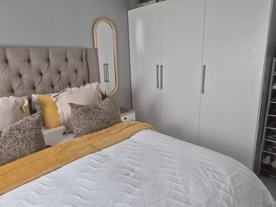 2 Bedroom Property for Sale in Clayville Gauteng