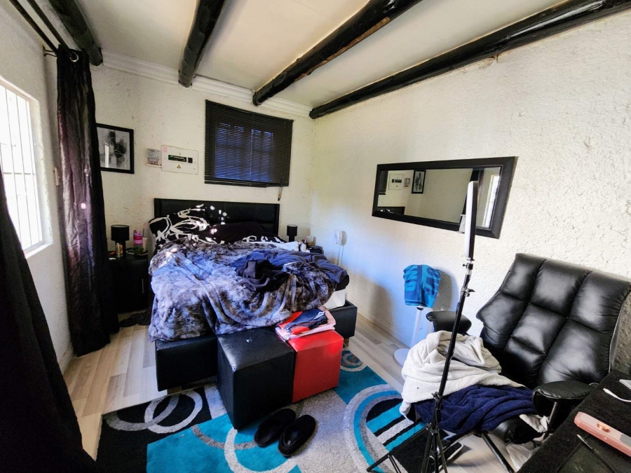 6 Bedroom Property for Sale in Riviera Gauteng