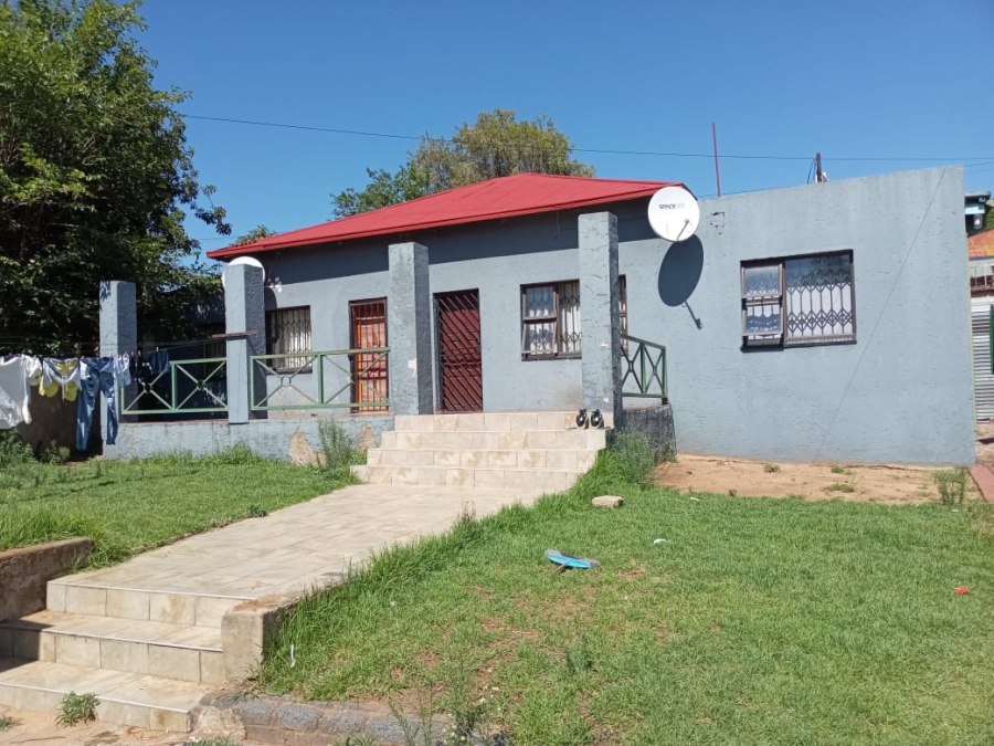 8 Bedroom Property for Sale in Rosettenville Gauteng