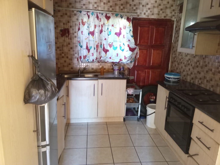 8 Bedroom Property for Sale in Rosettenville Gauteng
