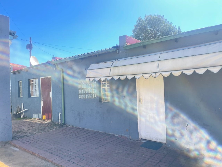 8 Bedroom Property for Sale in Rosettenville Gauteng