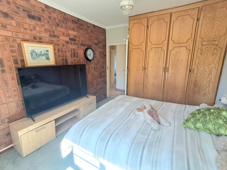 3 Bedroom Property for Sale in Mayberry Park Gauteng