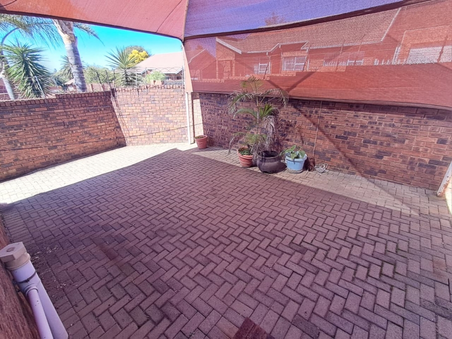 3 Bedroom Property for Sale in Mayberry Park Gauteng