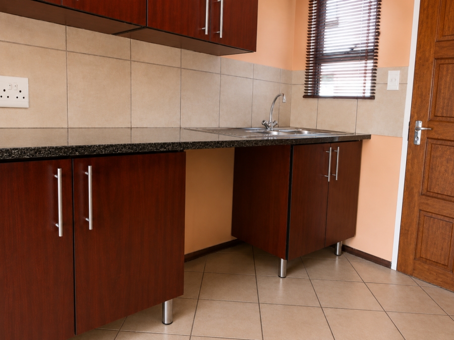 2 Bedroom Property for Sale in Albertsdal Gauteng