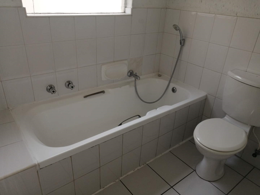 2 Bedroom Property for Sale in Morningside Gauteng