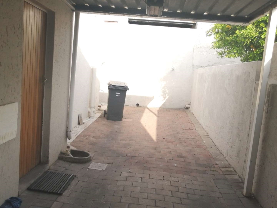 2 Bedroom Property for Sale in Morningside Gauteng