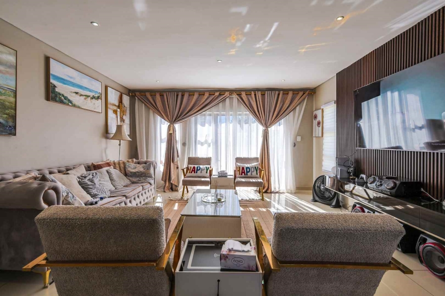 2 Bedroom Property for Sale in Equestria Gauteng