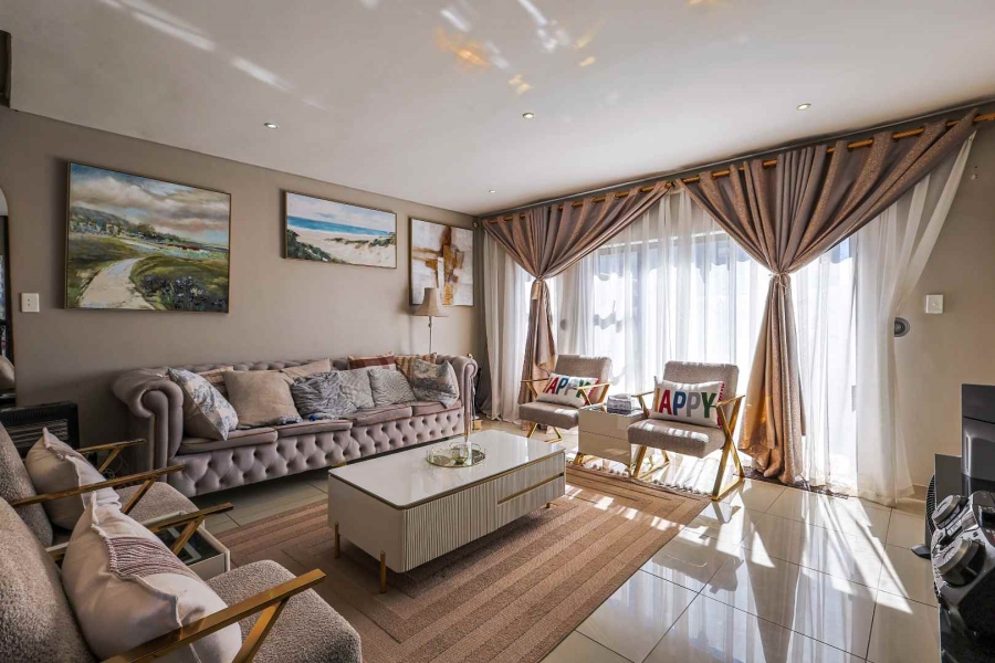 2 Bedroom Property for Sale in Equestria Gauteng