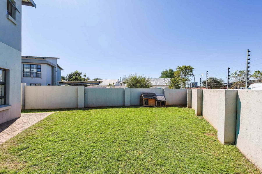 2 Bedroom Property for Sale in Equestria Gauteng