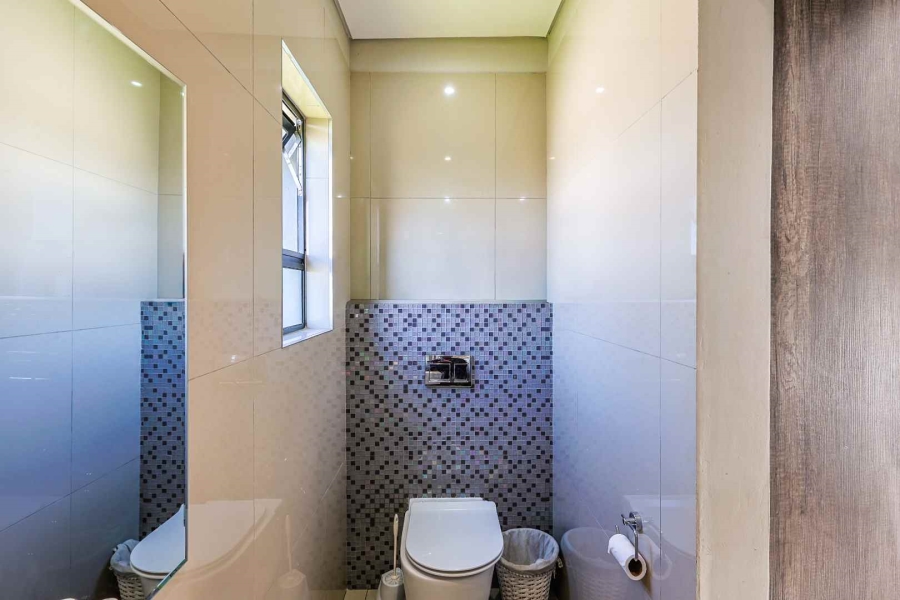 2 Bedroom Property for Sale in Equestria Gauteng