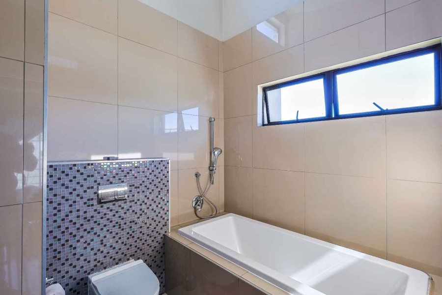2 Bedroom Property for Sale in Equestria Gauteng