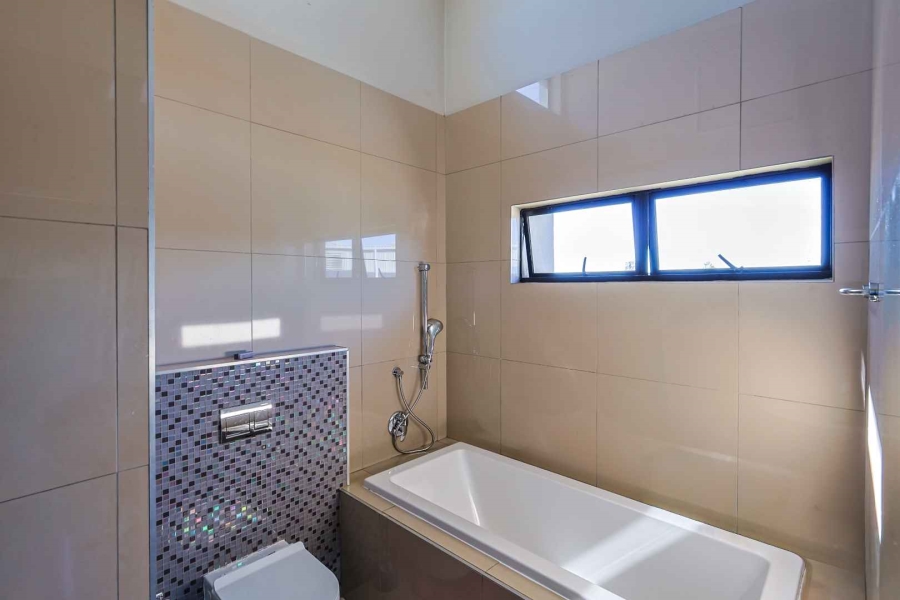 2 Bedroom Property for Sale in Equestria Gauteng