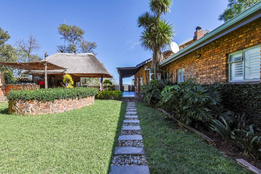 3 Bedroom Property for Sale in Zwavelpoort Gauteng
