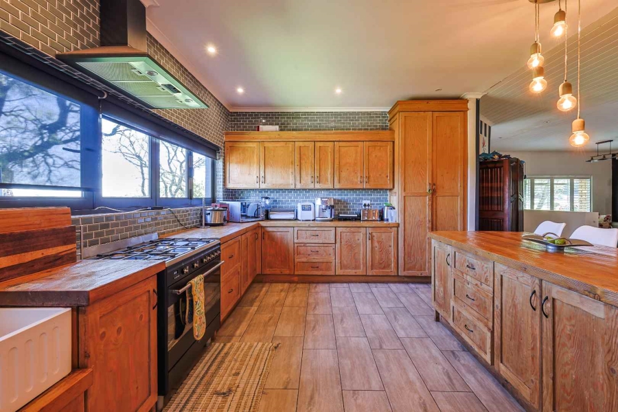 3 Bedroom Property for Sale in Zwavelpoort Gauteng