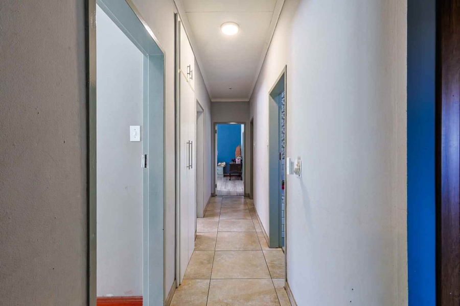 3 Bedroom Property for Sale in Zwavelpoort Gauteng