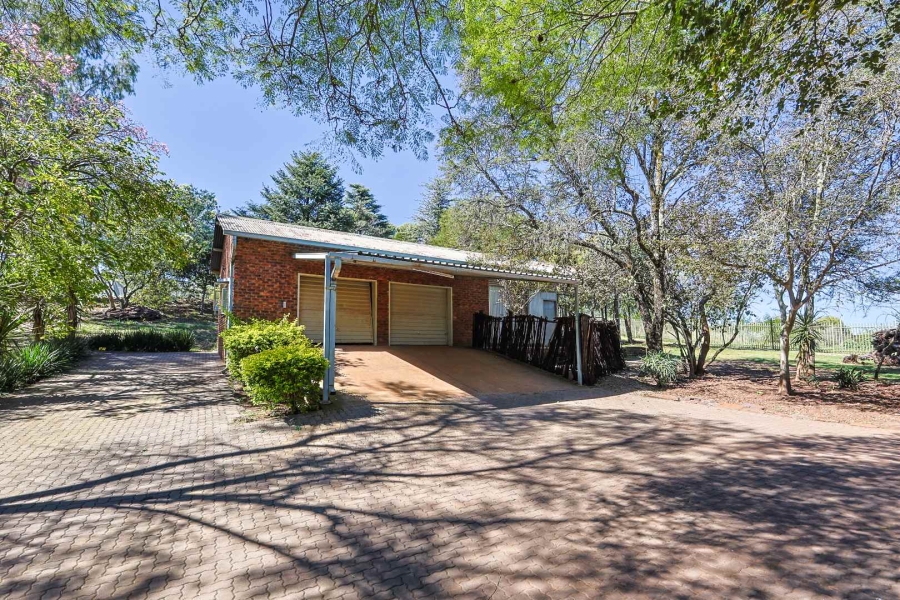 3 Bedroom Property for Sale in Zwavelpoort Gauteng