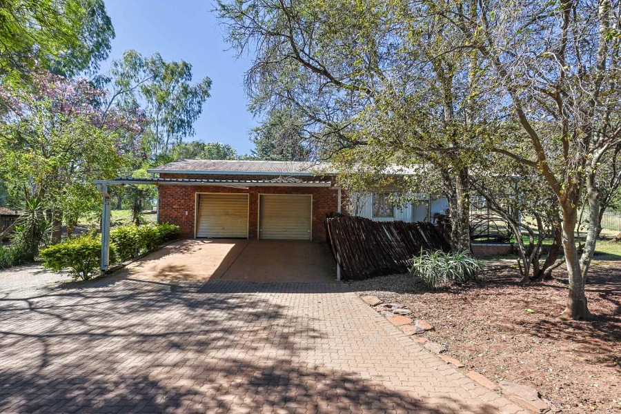 3 Bedroom Property for Sale in Zwavelpoort Gauteng