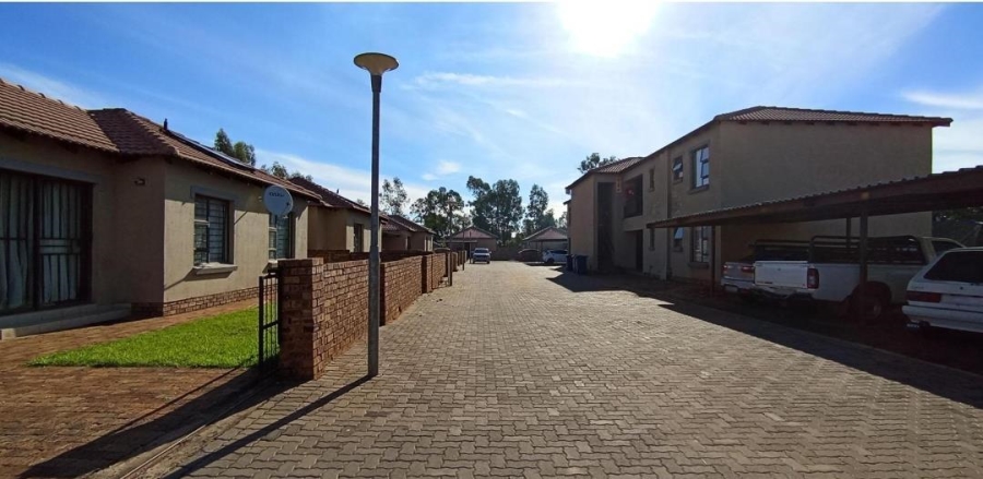 2 Bedroom Property for Sale in Chantelle Gauteng