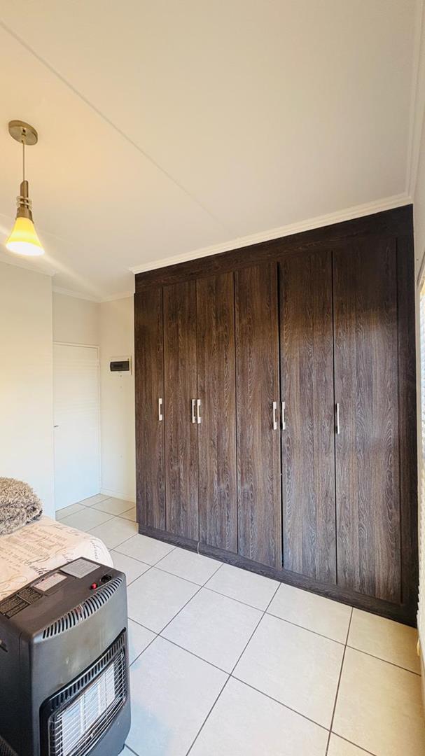 To Let 3 Bedroom Property for Rent in Modderfontein Gauteng