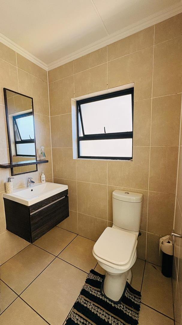 To Let 3 Bedroom Property for Rent in Modderfontein Gauteng