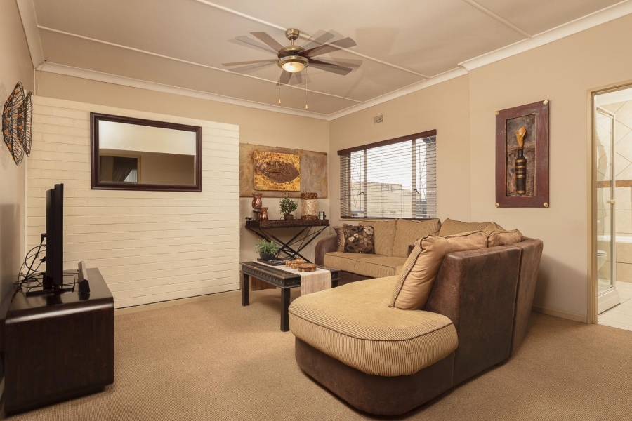 4 Bedroom Property for Sale in South Crest Gauteng