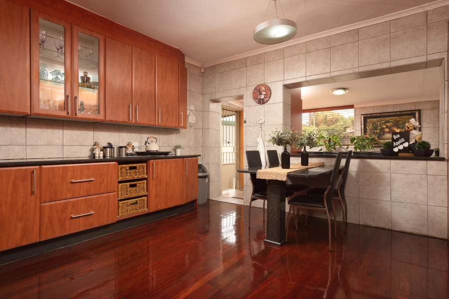 4 Bedroom Property for Sale in South Crest Gauteng