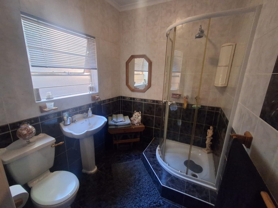 3 Bedroom Property for Sale in Mulbarton Gauteng
