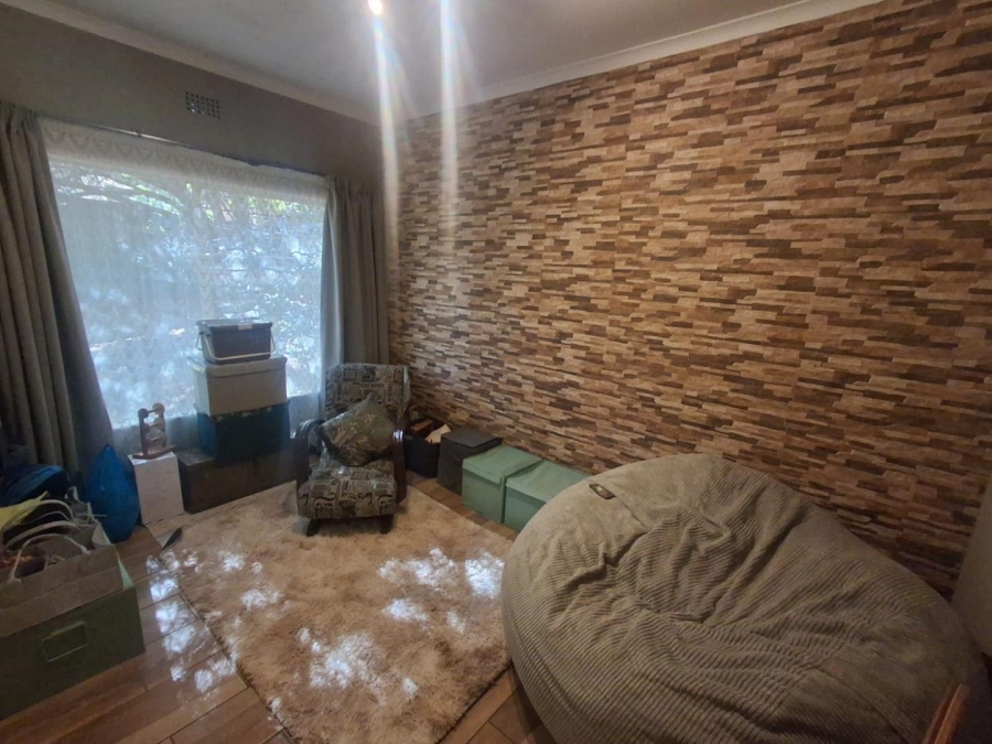 3 Bedroom Property for Sale in Mulbarton Gauteng