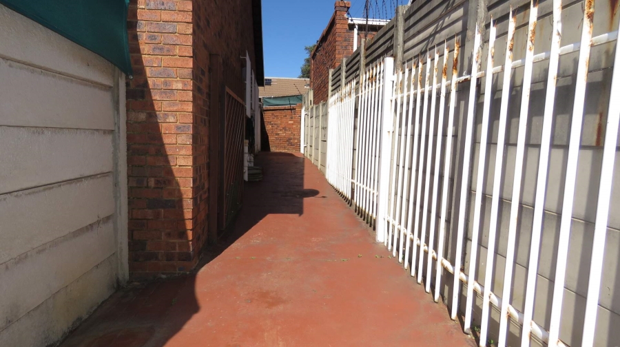 3 Bedroom Property for Sale in Mayberry Park Gauteng